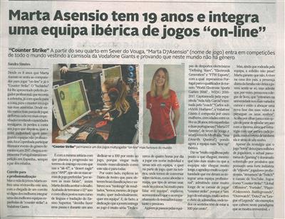 DA-29out.'19-p.13-Marta Asensio tem 19 anos e integra uma equipa ibérica de jogos on-line.jpg